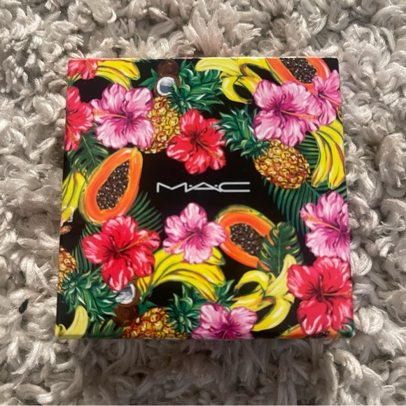 MAC Cosmetics Blush - pearl matte face powder oh my passion - Picture 4 of 7